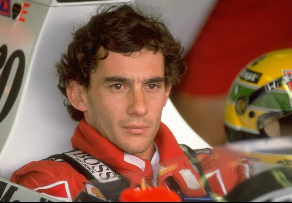 Ayrton Senna no cockpit do McLaren
