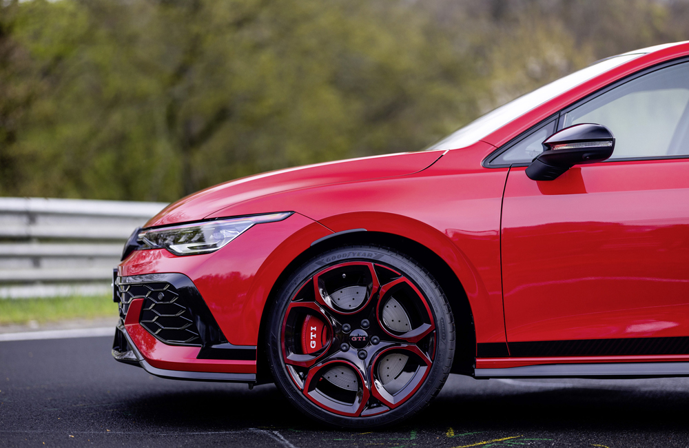 03_-Golf-GTI-EDITION-50-Volkswagen-apresenta-o-GTI-de-produção-mais-potente-de-sempre