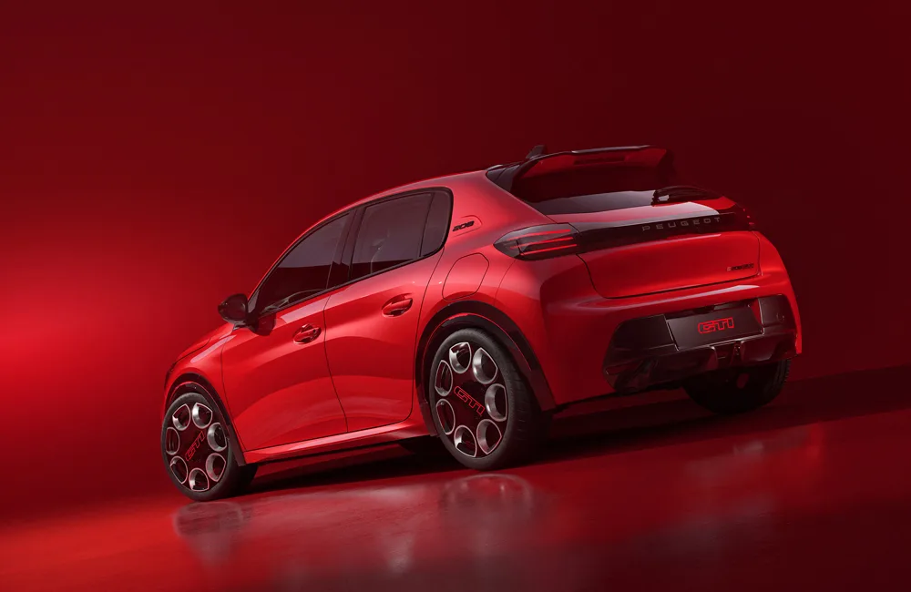 PEUGEOT_E208_GTi_2506STYP_007_FR