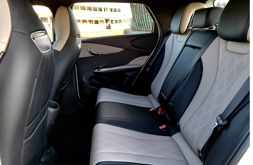 Bancos-traseiros-BYD-Seal
