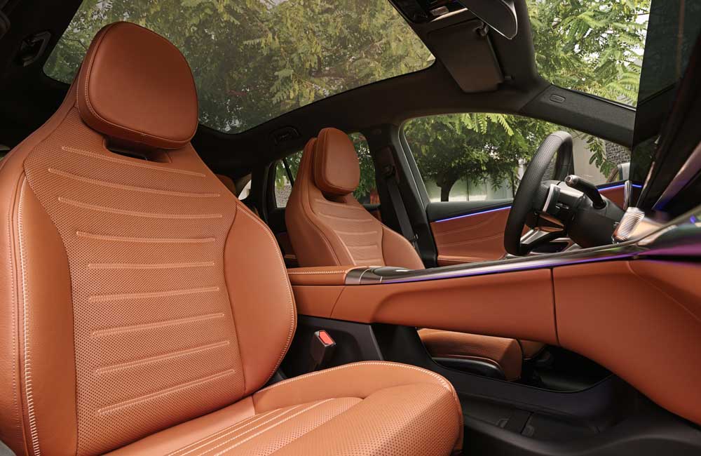 Mercedes-GLC-Elétrico-Bancos-da-Frente-2