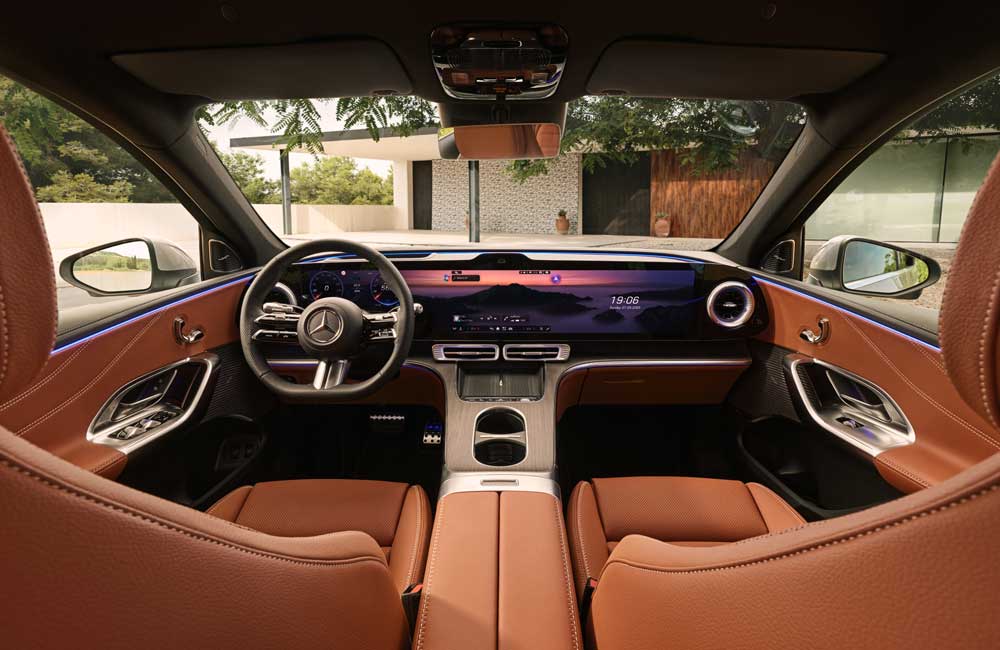 Mercedes-GLC-Elétrico-Tabliet-Frontal-Tirada-de-Trás