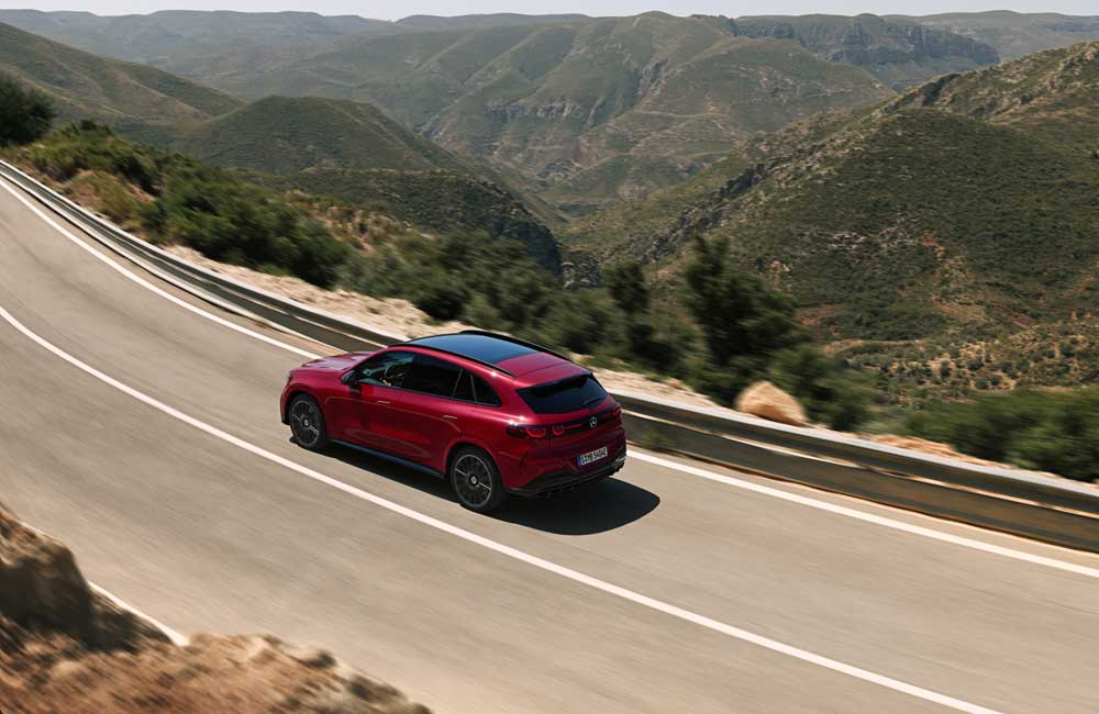 Mercedes-GLC-Elétrico-Três-Quartos-Traseira-Visto-de-Cima