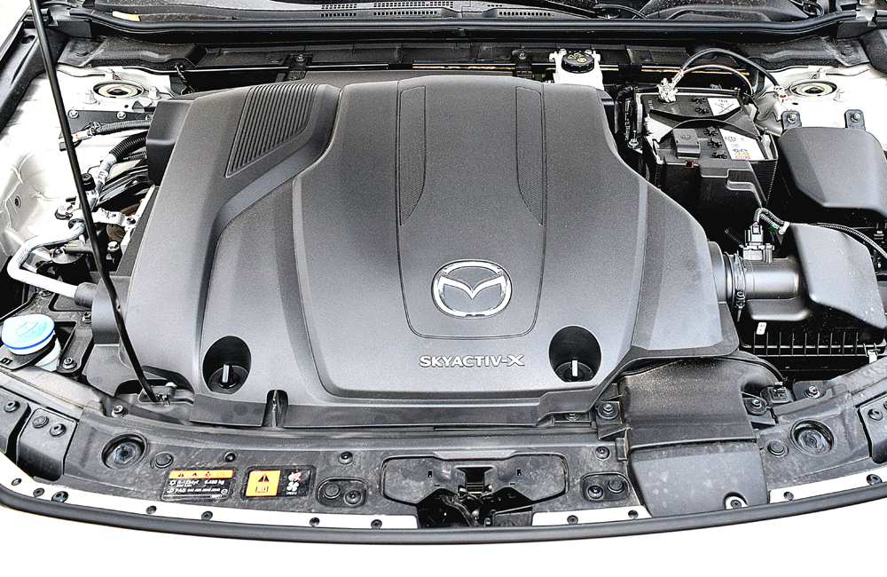 motor Mazda3 Sedan