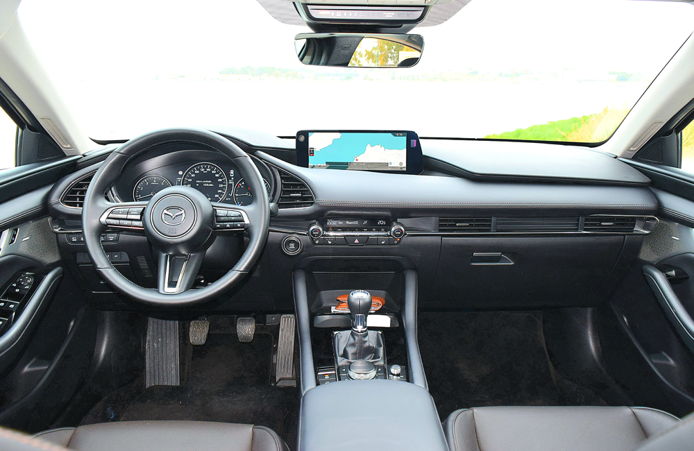 Mazda3 Sedan tablier