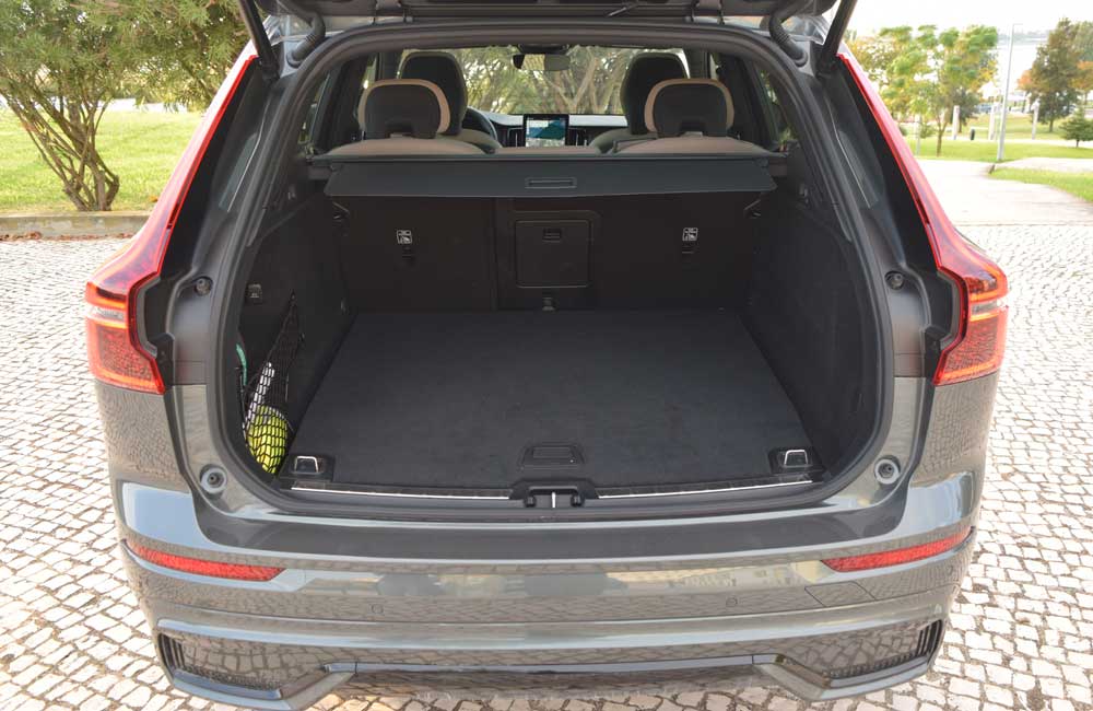 Volvo-XC-60-bagageira