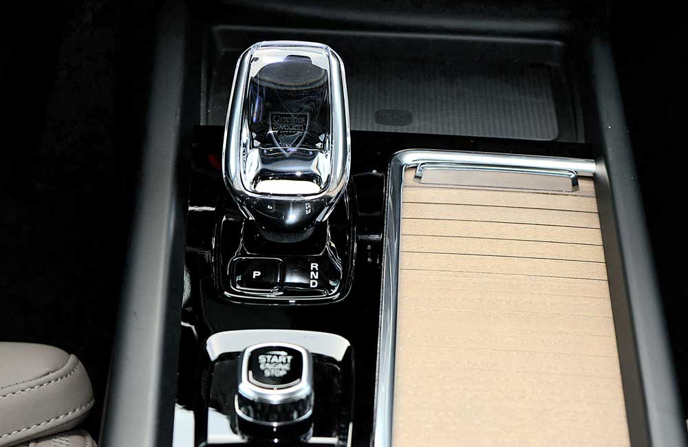 Volvo XC60 PHEV orrefords