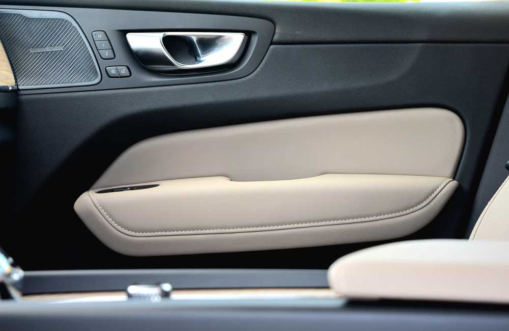 Volvo-XC-60-porta